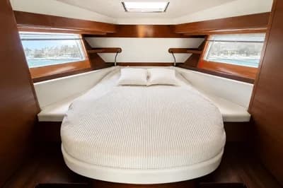 2011 Beneteau Monte Carlo 42 HT 3