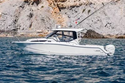 2021 Boston Whaler 325 Conquest 2