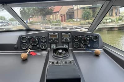 1989 Sealine 255 | 26.5 ft 3