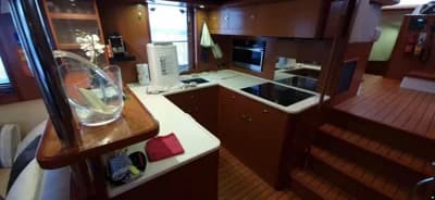 Beneteau Trawler 52 4