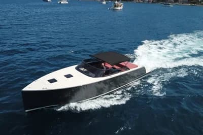 2025 VanDutch 40 | 40.5 ft 3