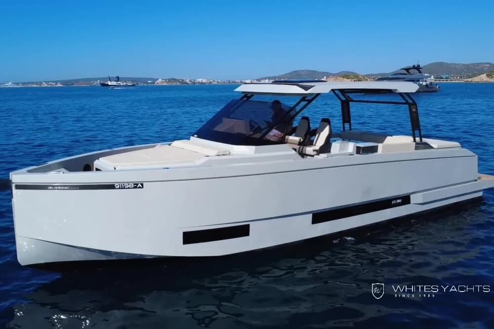 De Antonio Yachts D36 Open