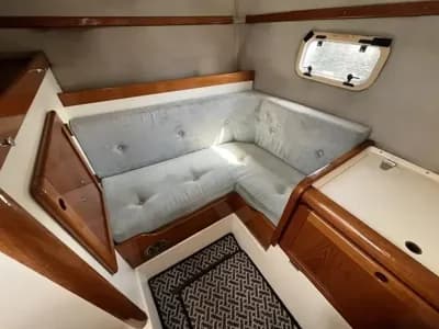 1988 Nimbus 3003 Boat for Sale in Norfolk Yacht Agency 3