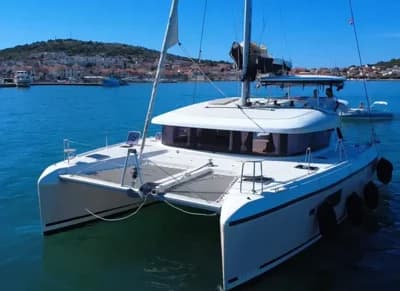2019 Lagoon 42 Boat for Sale in Šibenik 2