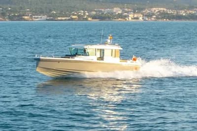 2016 Axopar 37 XC Cross Cabin Boat for Sale in Southampton 2