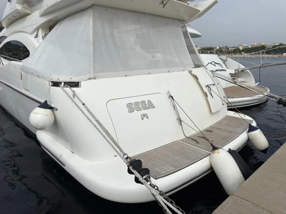 Azimut 68 Plus