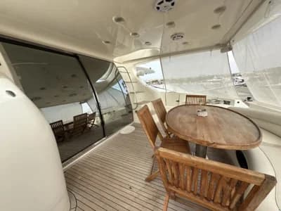 Azimut 68 Plus 5