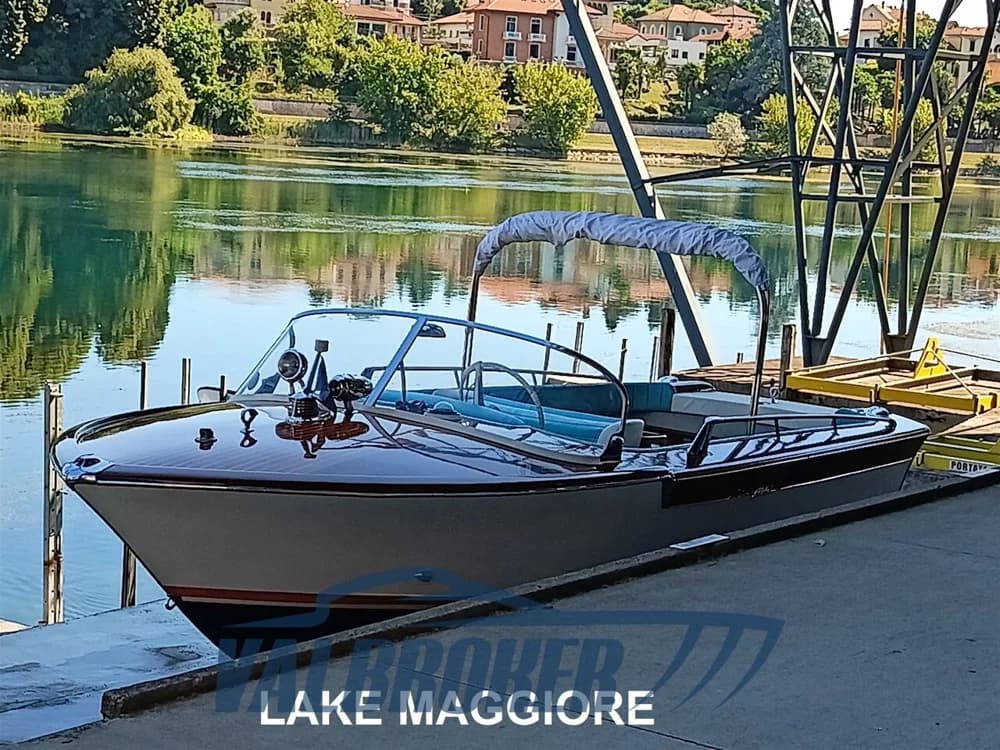 Riva Junior