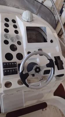 Dromor Commander 33 3