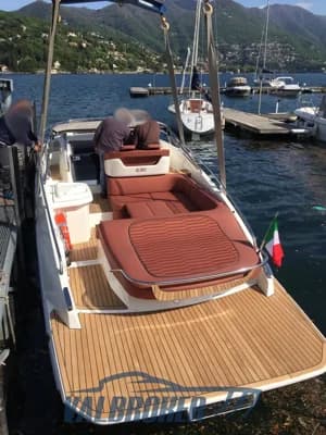 Cranchi Endurance 30 2