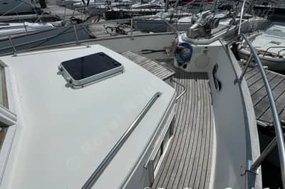 1992 Grand Banks 42 Classic 3