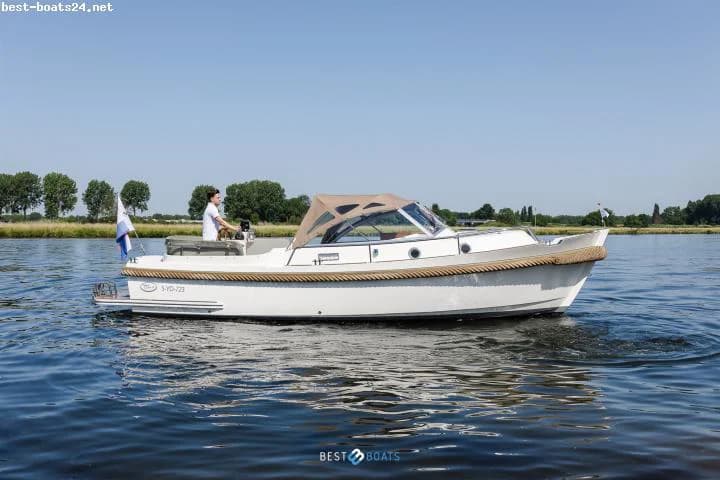 INTERBOAT INTERCRUISER 27 CABIN