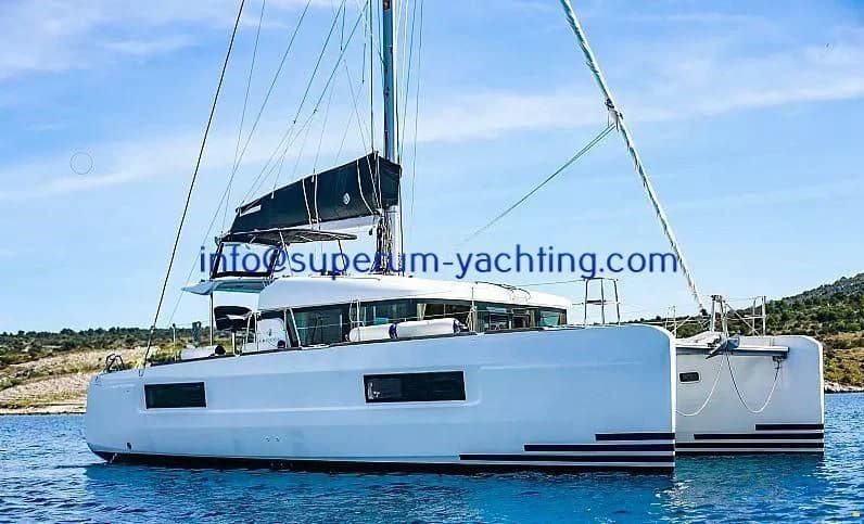 Lagoon 40