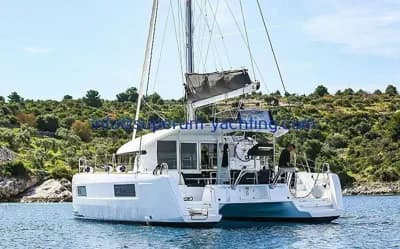 Lagoon 40 2