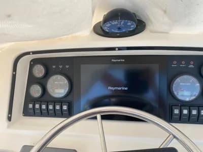 Bertram 37' Convertible 4