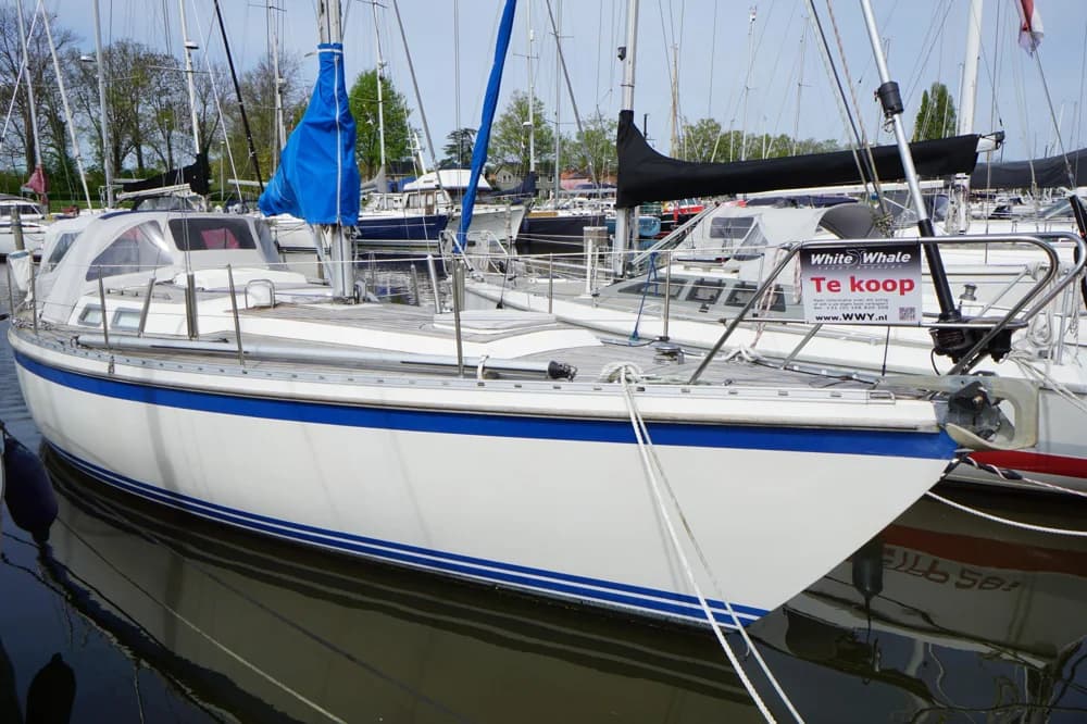 1990 Victoire 1044 | 10m