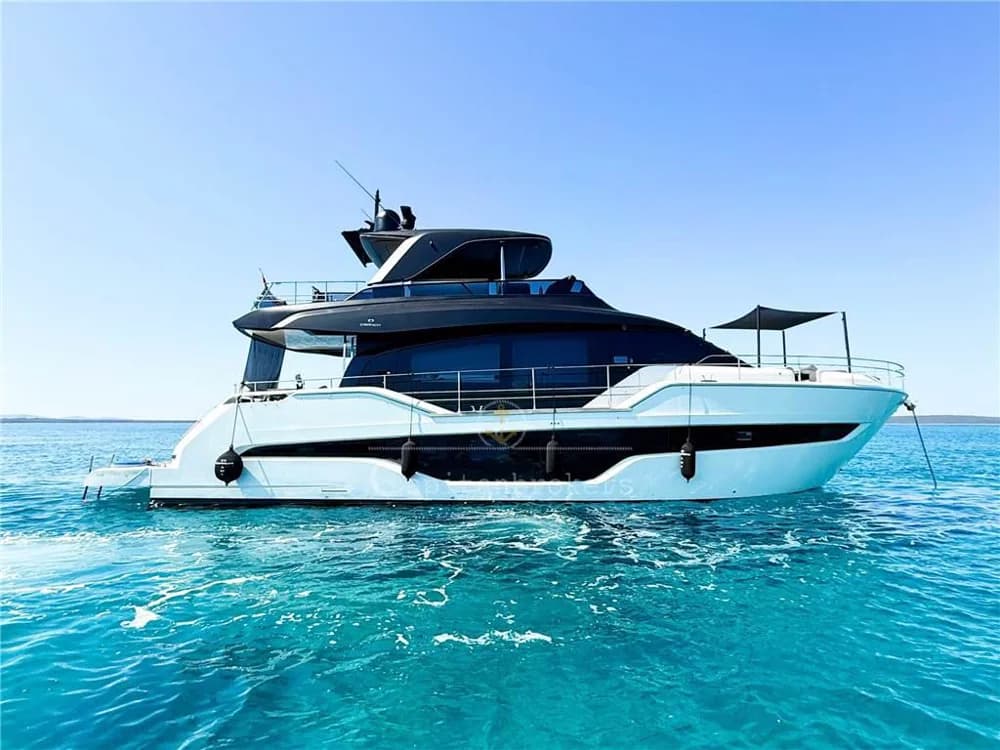 Cranchi - 67 Flybridge