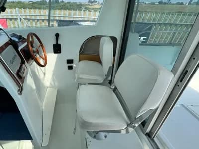 2003 Jeanneau Merry Fisher 695 Boat for Sale in Essex 3