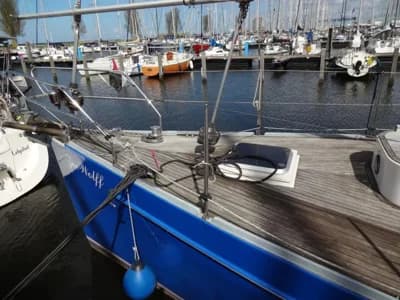 Dick Zaal 41 Centre Cockpit 3