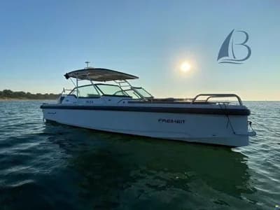 Axopar 24 T-Top 150h- Trailer 2