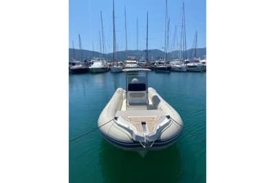 2024 Capelli Tempest 900 Luxe | 10m 2