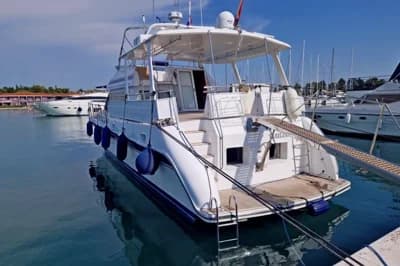 1999 Trader 535 Signature | 16m 2