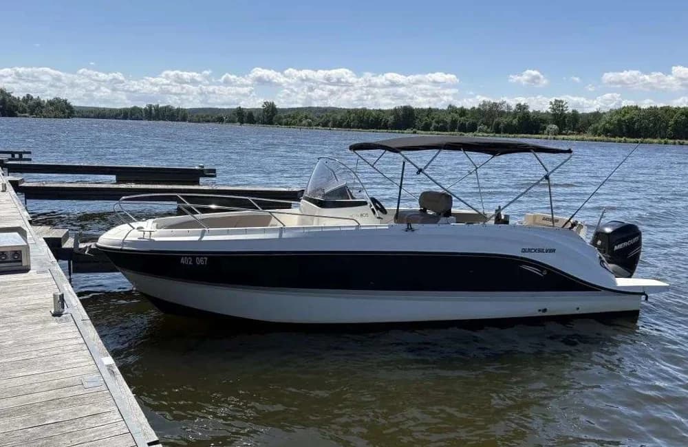 Quicksilver Activ 805 Open