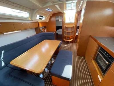 BAVARIA CRUISER 41 2