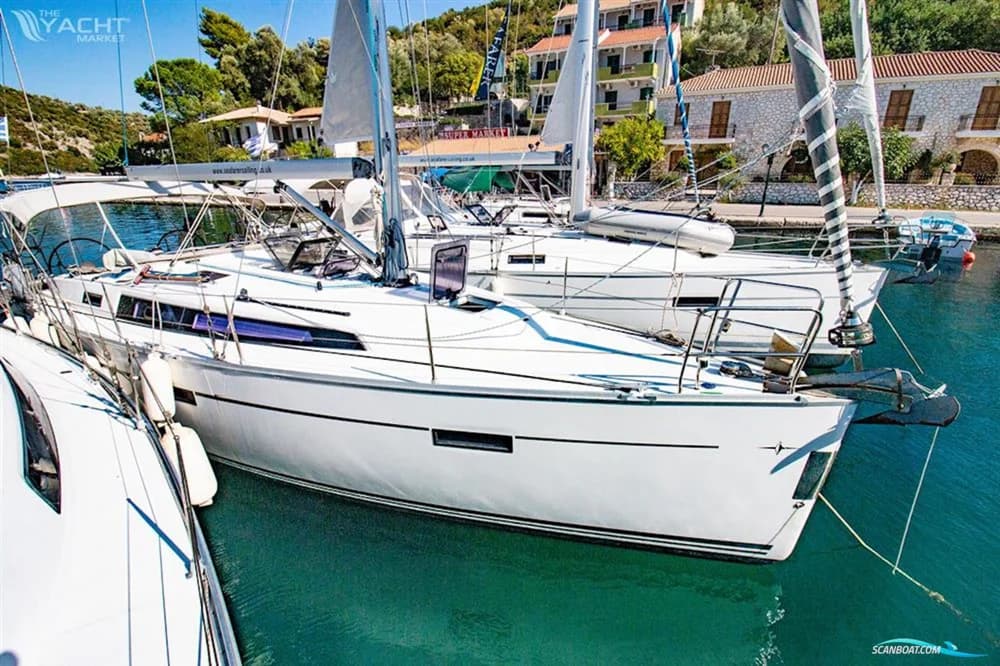 Bavaria Cruiser 37