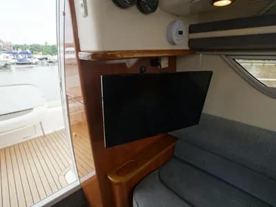 2002 Sealine F33 Boat for Sale in Lincoln 3