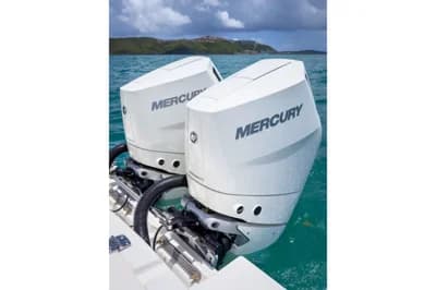 2024 Boston Whaler 280 Outrage | 28 ft 2