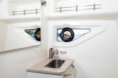 2023 Sea Ray 265 Sundancer | 26.6 ft 3