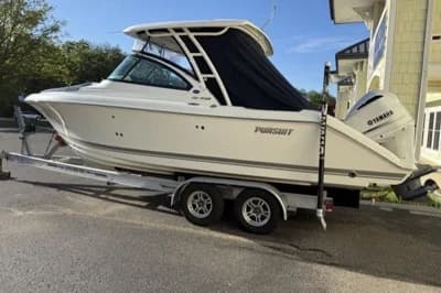 2021 Pursuit DC 235 Dual Console | 23 ft 2
