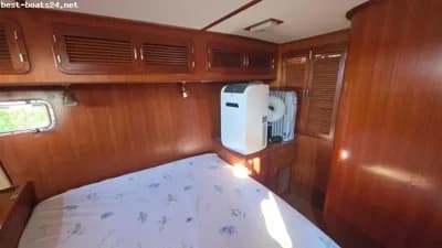 ASTOR 39 AFT CABIN 2
