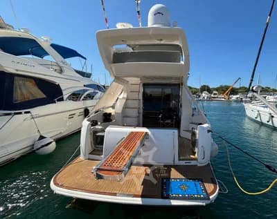 2008 Azimut 42E | 42.7 ft 2