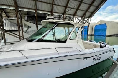 2013 Grady-White Express 330 | 33.5 ft 2