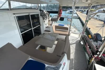 2012 Leopard 38 3