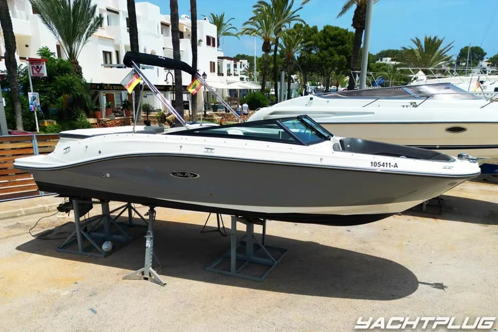 Sea Ray SPX 230