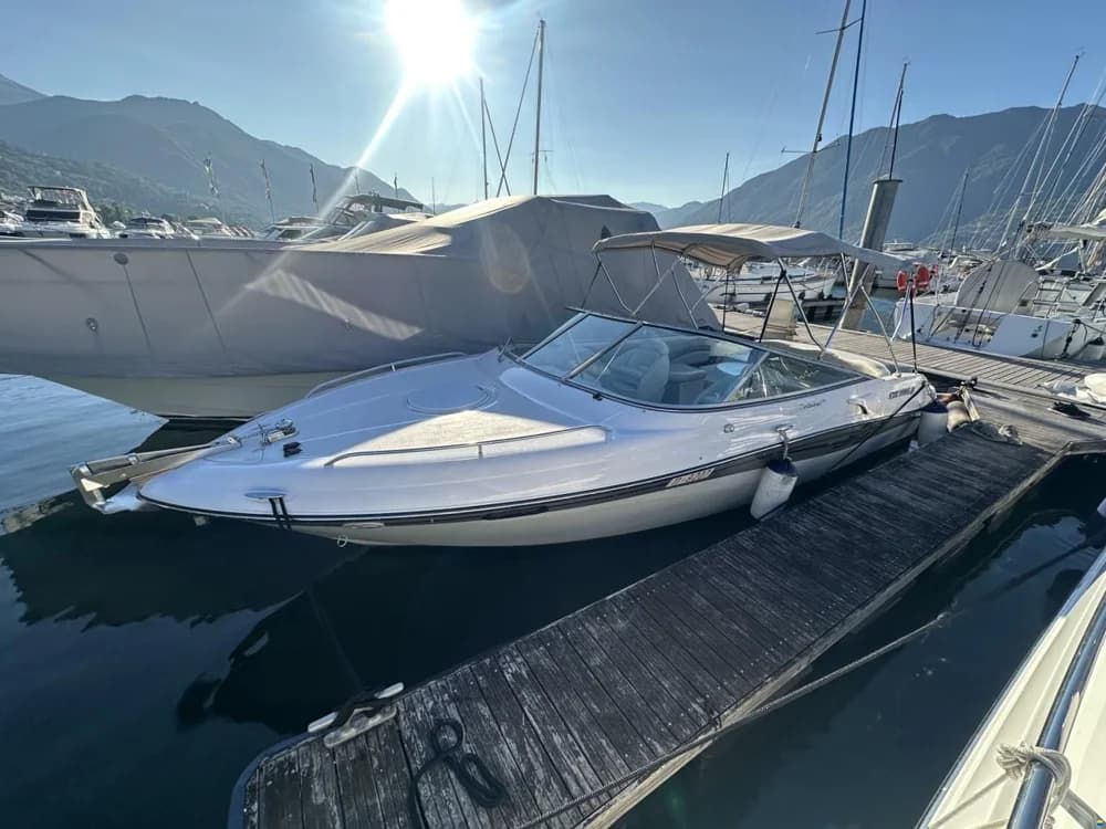 Four Winns 235 Sundowner