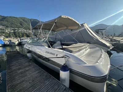 Four Winns 235 Sundowner 3