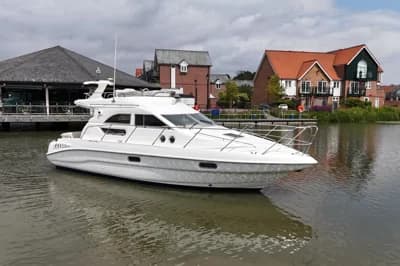 2002 Sealine F33 | 10m 2