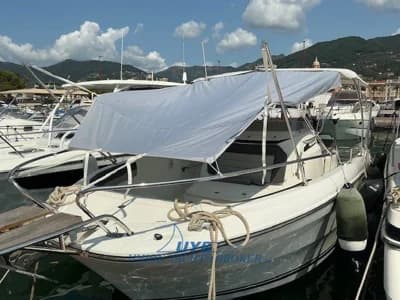 2019 Jeanneau Cap Camarat 9.0 CC | 8m 3