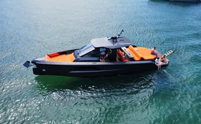 MAORI 46 INBOARD 2