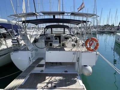 Bavaria C45 3