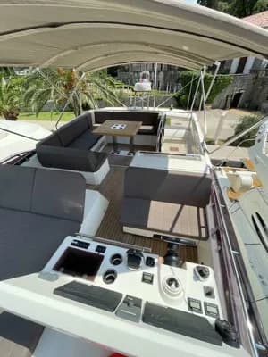 Prestige 520 2