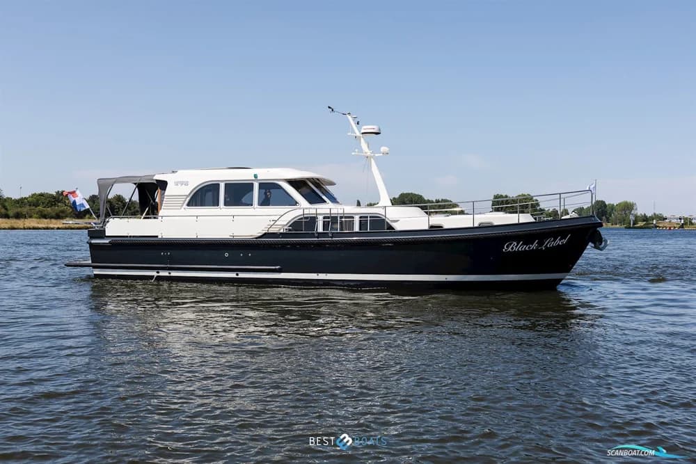 Linssen Grand Sturdy 470 Sedan Wheelhouse