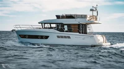 Beneteau Swift Trawler 37 Fly 2