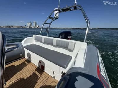 Redbay Stormforce 8.4m 3