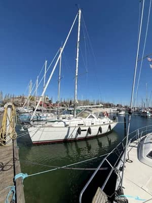 Beneteau Oceanis 36CC 2