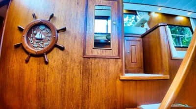 Neptunus 138 / 46 Flybridge Sedan 3
